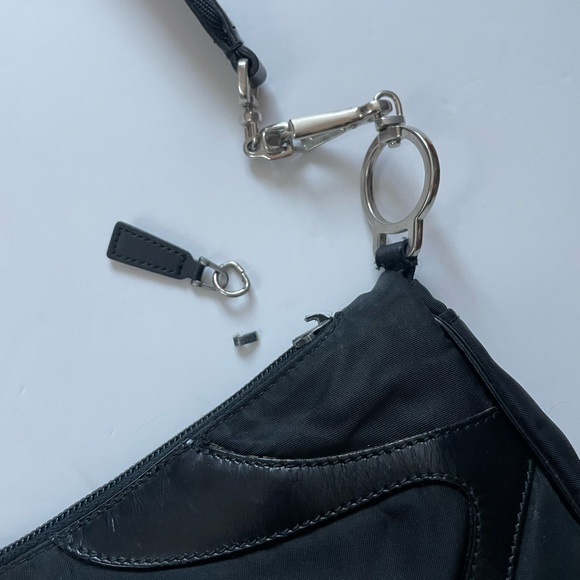 [SOLD]RARE FW2000 VINTAGE PRADA NERO QUILTED NYLON SHOULDER BAG WITH LEATHER TRM - Picture 9 of 12